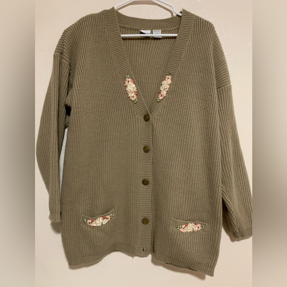 American Weekends women tan cardigan, vintage style
